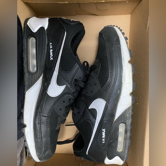 Air Max 90 size 8.5 - Picture 4 of 5